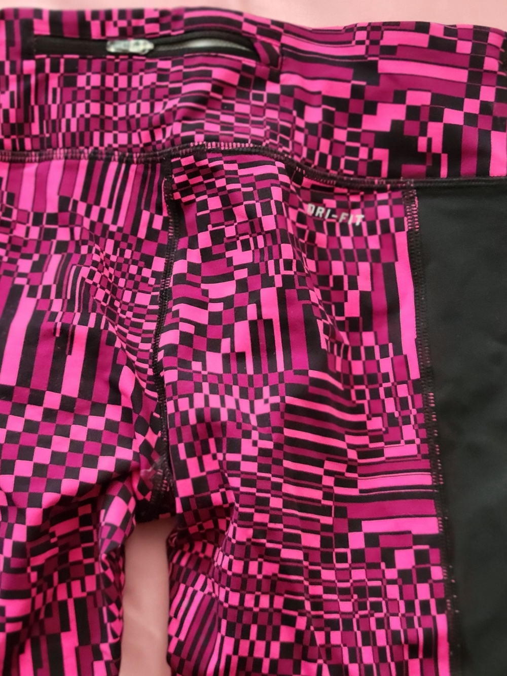 Nike Pink and Black Geometric 3/4 Leggings